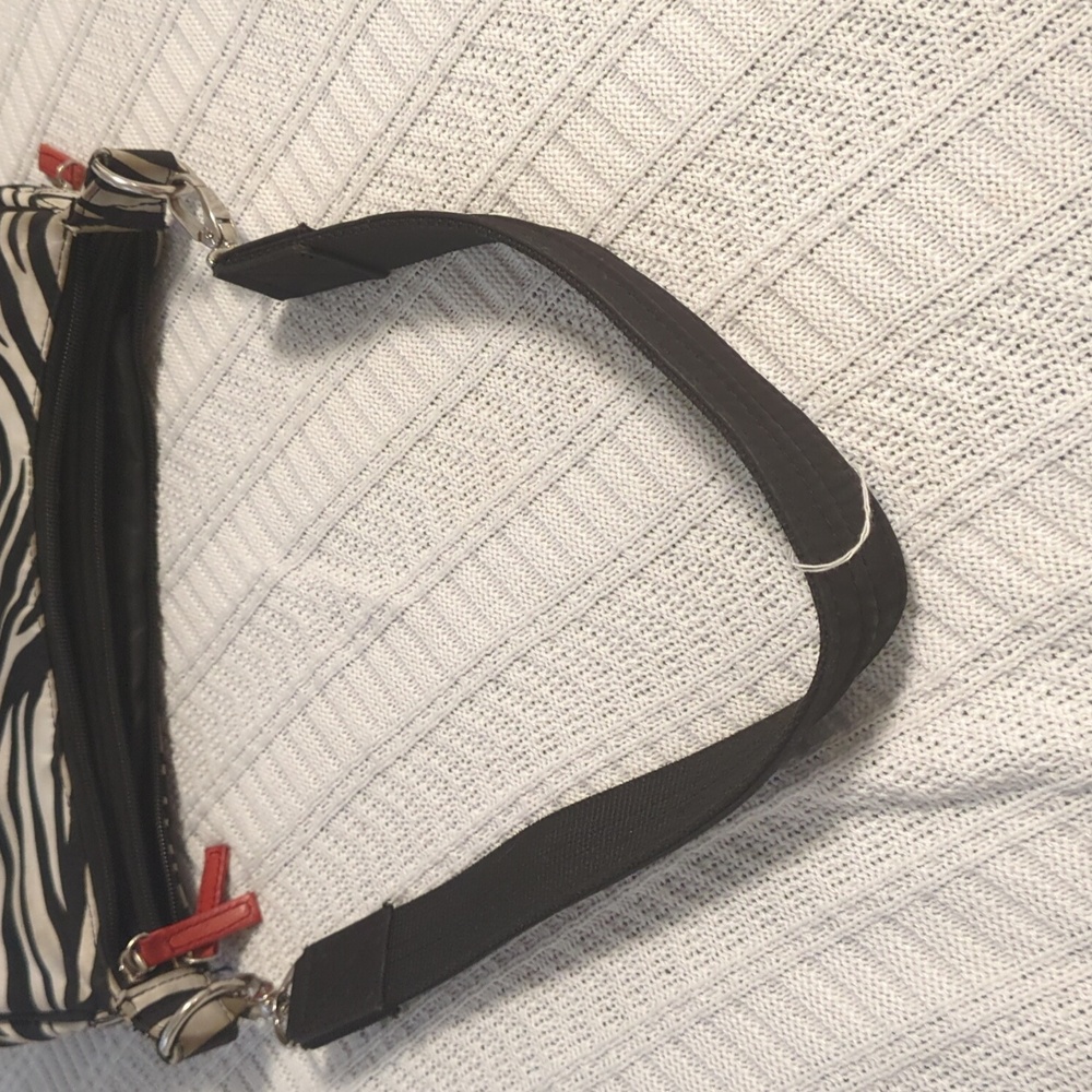 Gun Tote 'N Mama Zebra Print Shoulder Bag - Fashion, Function & Safety In 1 - Picture 8 of 8